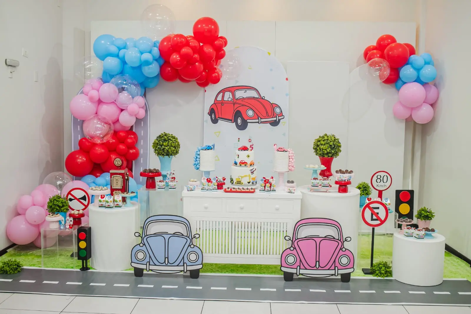 Decoração de festa tema Carros em Joinville e região